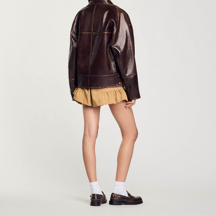 Damen Kurz geschnittene Oversize-Lederjacke mit Rundkragen und Pattentaschen Echo Archiv