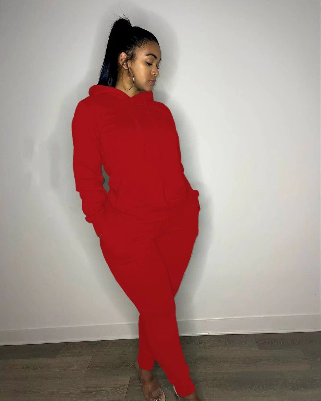 Damen tailliertes Hoodie- und Jogginghose-Set mit Kängurutasche, hohem Komfortbund und gerippten Knöchelbündchen – Auréline