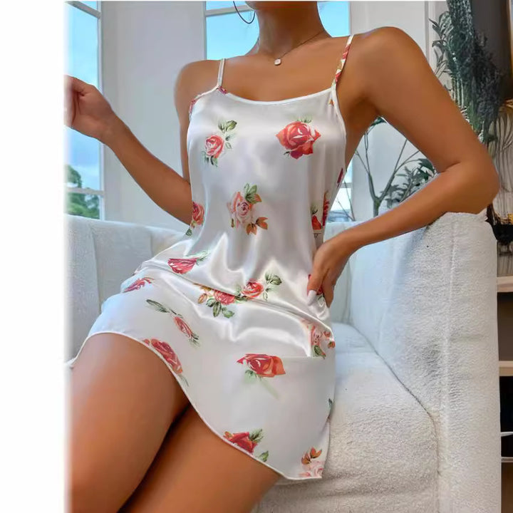 Damen Satin-Nachtkleid mit floralem Design und Spaghettiträgern Echo Archiv
