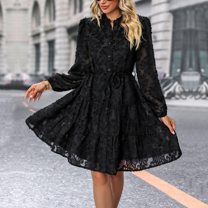 Damen Texturiertes Blusen‑Skaterkleid mit Volantstufen, durchgehender Knopfleiste und Taillenzug Echoarchiv