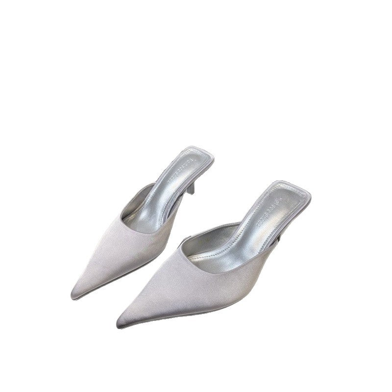 Damen Spitz zulaufende Mule mit niedrigem Kittenabsatz und fersenfreiem Design – Avérine