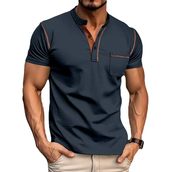 Herren Kurzarm-Henley-Shirt mit kontrastierender Knopfleiste und Brusttasche Echoarchiv
