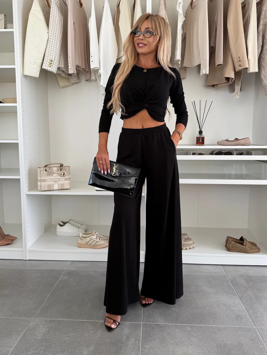 Damen figurnahes Twist-Cropped-Shirt mit weitem High-Waist Palazzo-Hose aus fließendem Jersey – Élanora
