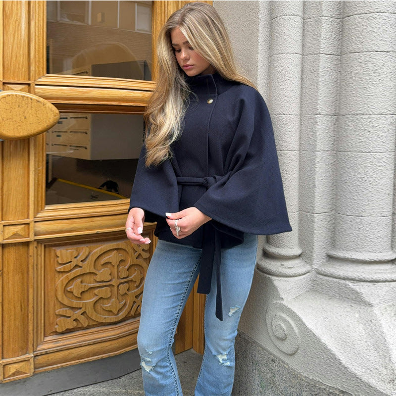 Damen vielseitiger Poncho mit Knopfdetails Echoarchiv