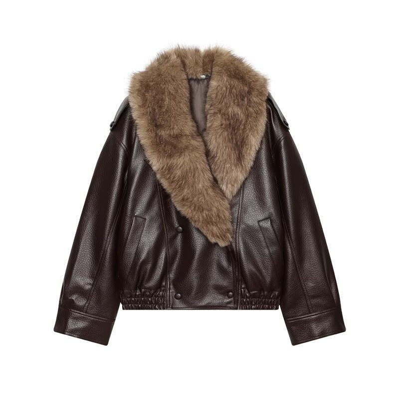 Damen Kurz geschnittene Lederjacke mit vollem Pelzkragen und elastischem Saum Echo Archiv