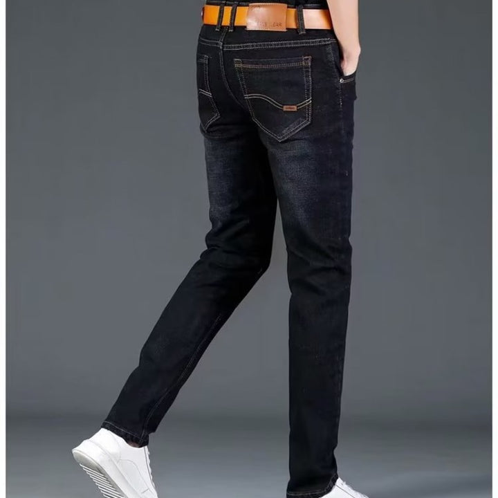 Herren Slim Fit Jeans mit flexiblem Bund und modernen Details Echoarchiv