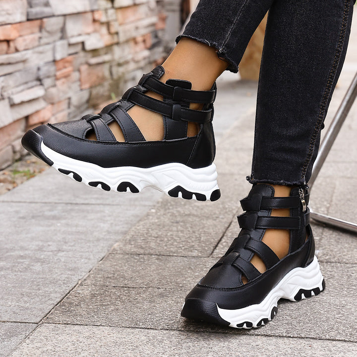 Damen  Keil-Sneaker-Sandalette mit Cut-Out Riemen, seitlichem Reißverschluss und profilierter Plateausohle Echo Archiv