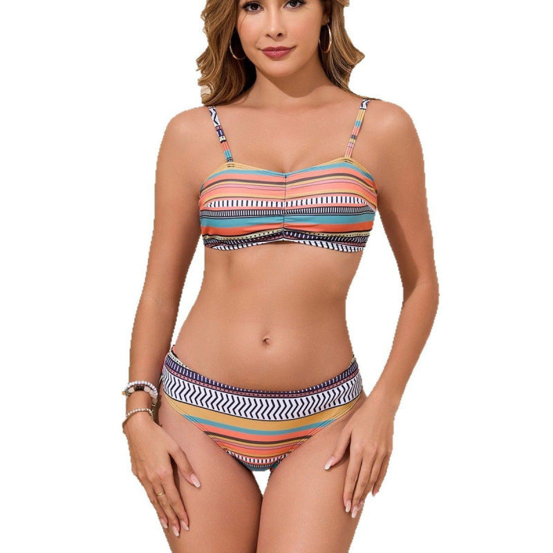 Damen Badeset mit fransengeschmückter Shorts und leichtem Kimono Echo Archiv