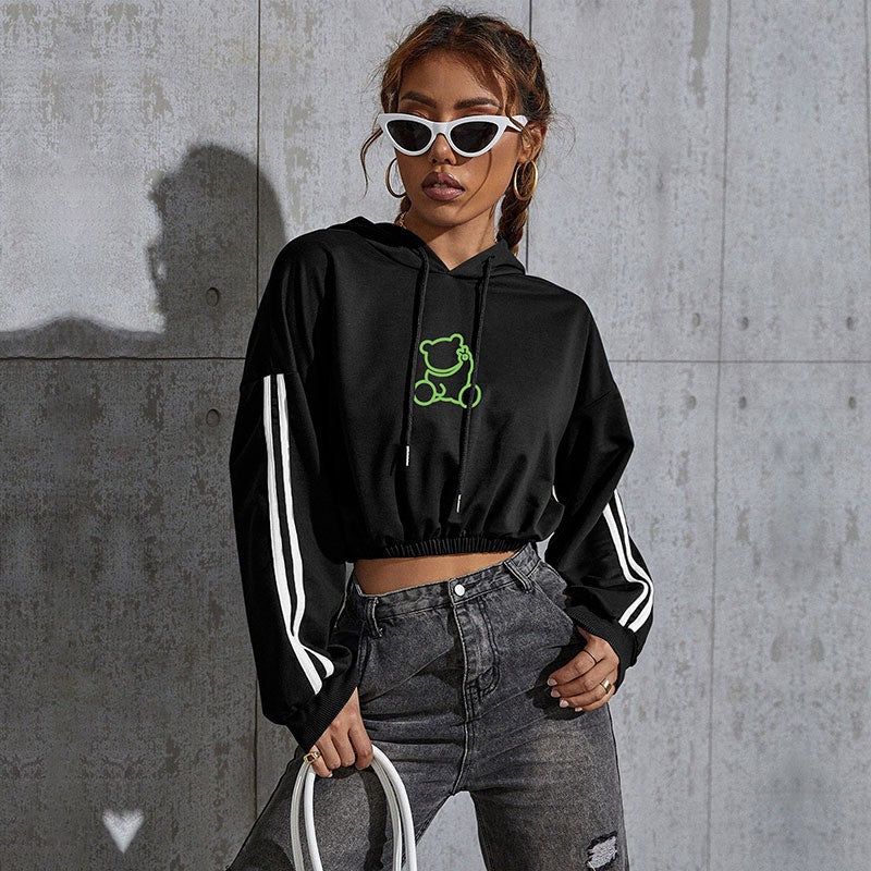 Damen Cropped Hoodie mit Bärchen-Print und Streifen Echo Archiv
