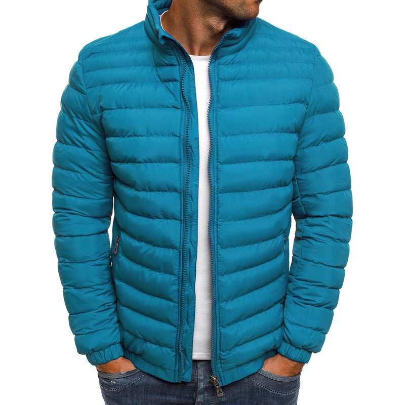 Herren leichte Steppjacke mit hohem Kragen und elastischen Bündchen Echoarchiv