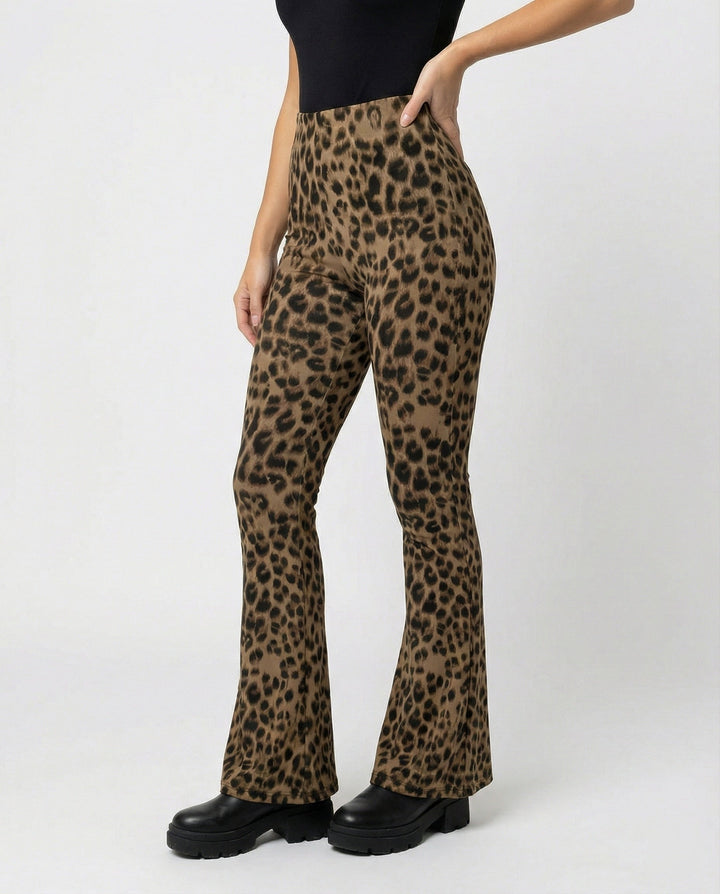 Damen Flared Leggings mit trendigem Leopardenmuster Echoarchiv
