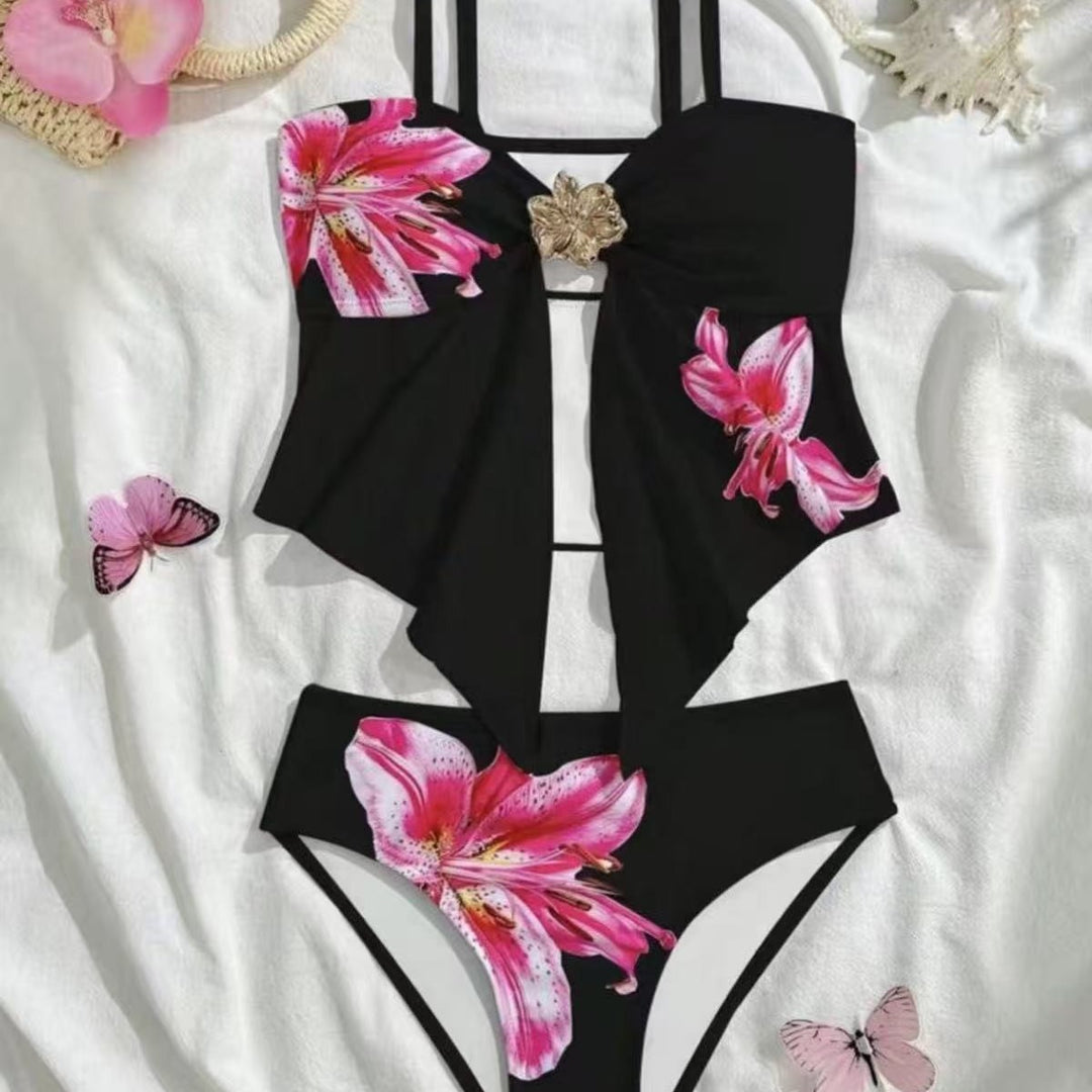 Damen Bikini-Set mit floralem Wickeldetail und eleganter Blütenapplikation Echo Archiv