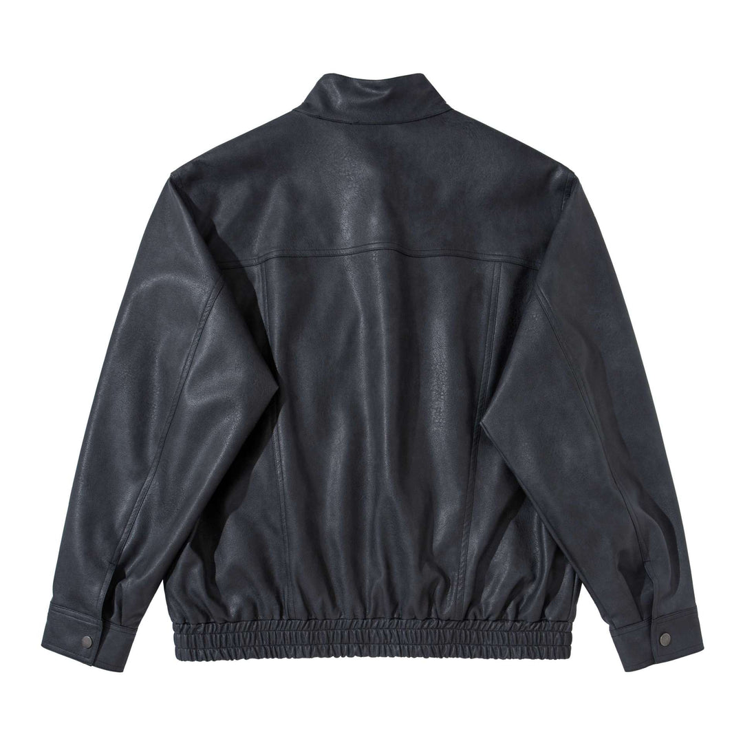 Herren Vintage‑inspirierte Kunstleder‑Bomberjacke mit Funnelkragen, Pattentaschen und elastischem Saum Echoarchiv