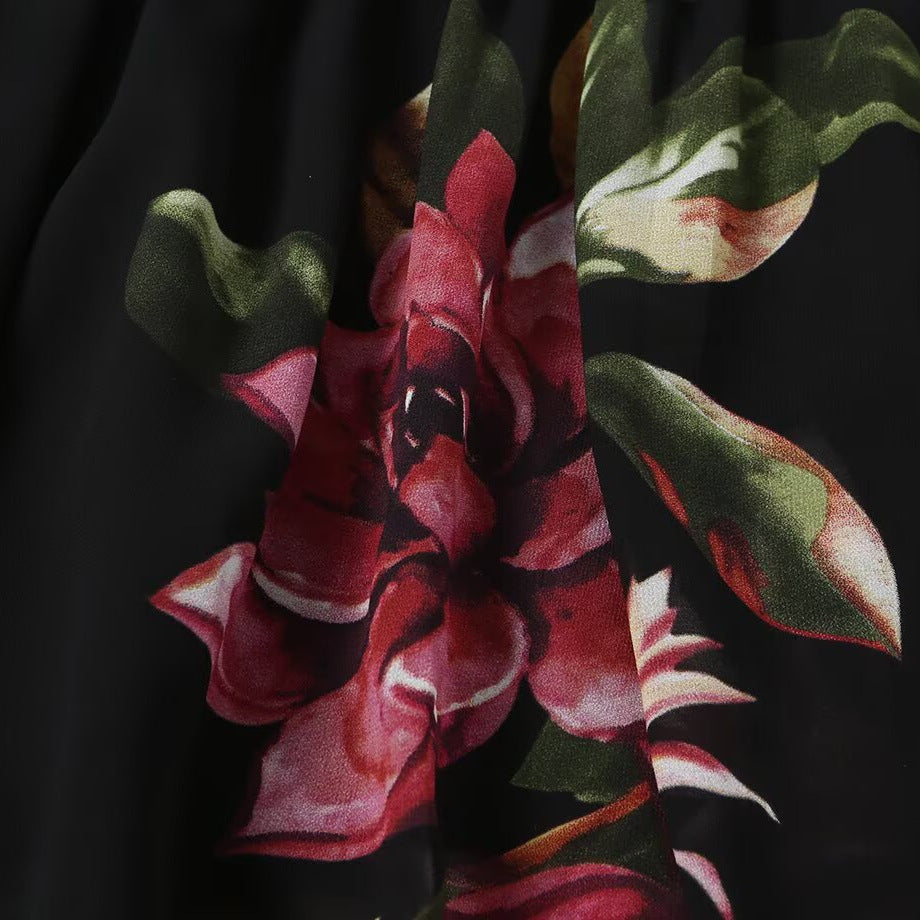 Damen Maxikleid mit Blumenprint, Stufenrock und Volantärmeln Echoarchiv