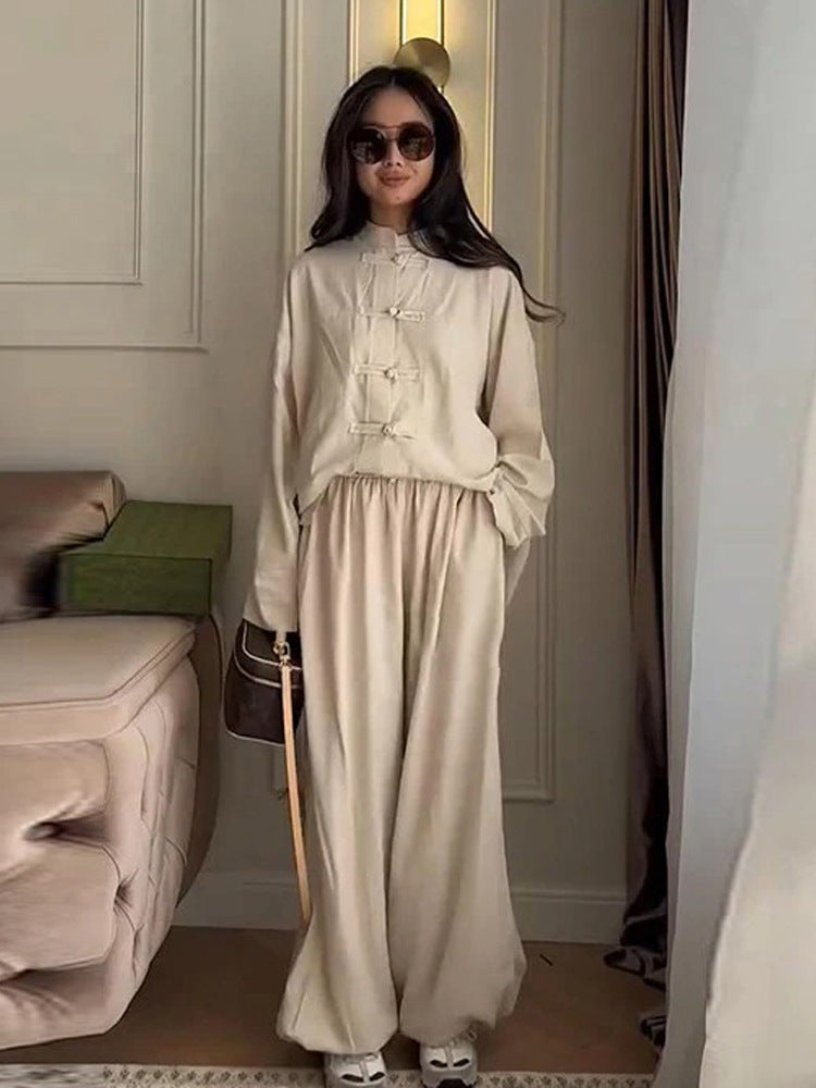 Damen Zweiteiliges Oversize Lounge‑Set mit Stehkragen und dekorativen Knotenverschlüssen Echoarchiv