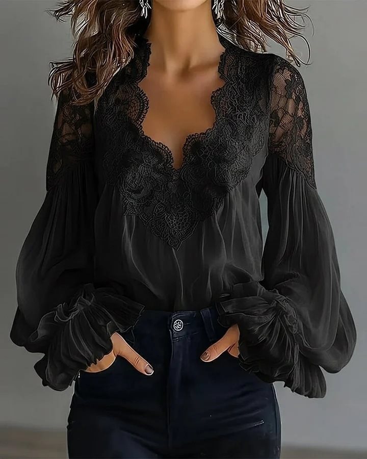 Damen Chiffon-Bluse mit Spitzen-V-Ausschnitt und weiten Plissee-Ärmeln Echo Archiv
