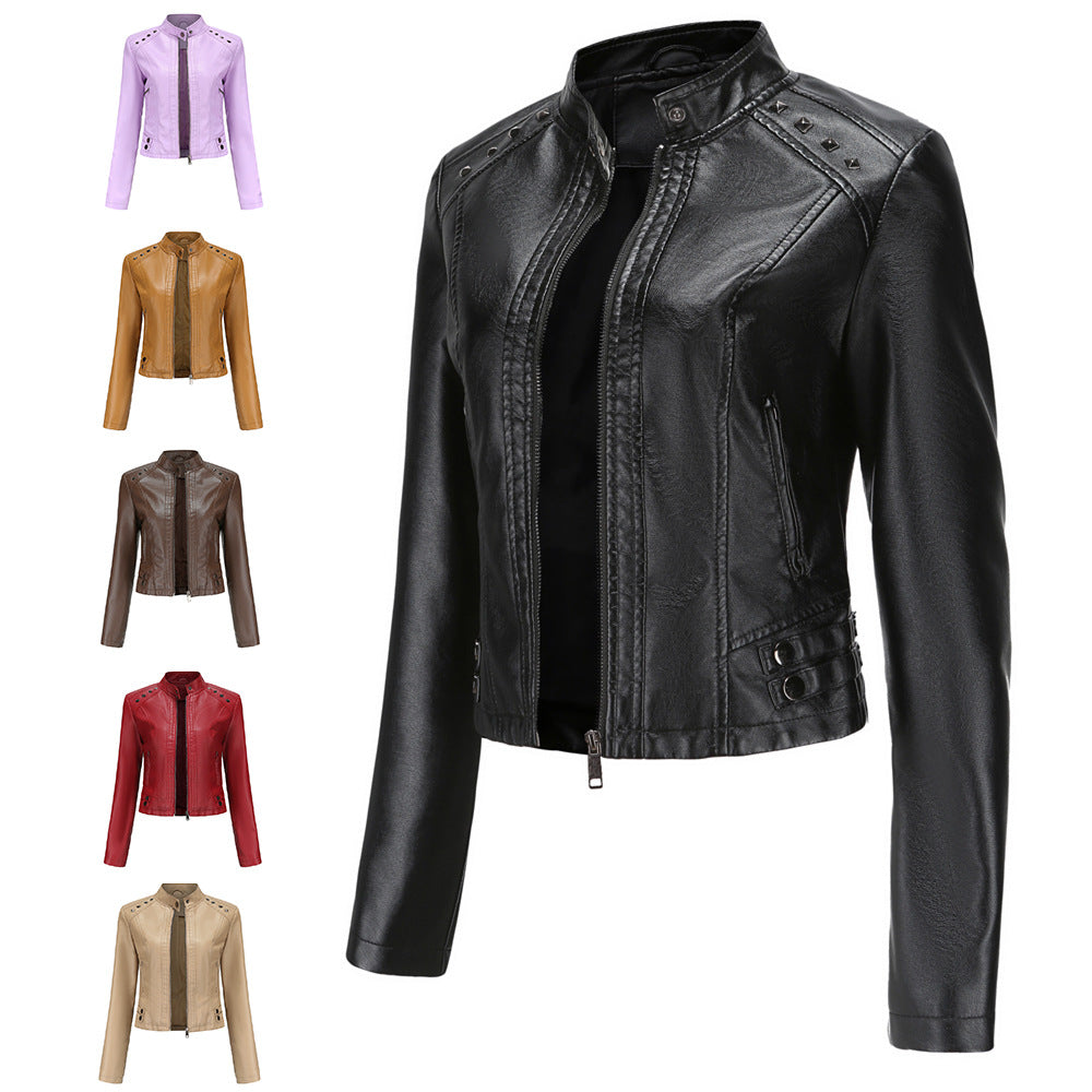 Damen nan kurze taillierte Kunstlederjacke mit Nietenbesatz und Stehkragen Echo Archiv