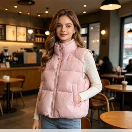 Damen kurzer wattierter Pufferjacke mit hohem Stehkragen und praktischen Eingrifftaschen – Célinea