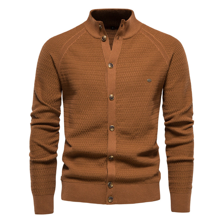 Herren Strickjacke mit modernem Zipper und stilvollen Knopfdetails Echoarchiv