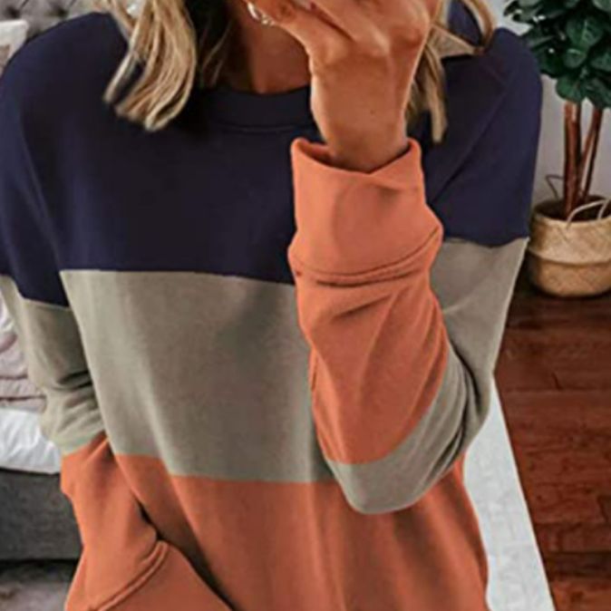 Damen Colorblock-Sweatshirt mit Rundhalsausschnitt, oversized Schnitt und dekorativen Seitenschlitzen – Avérine