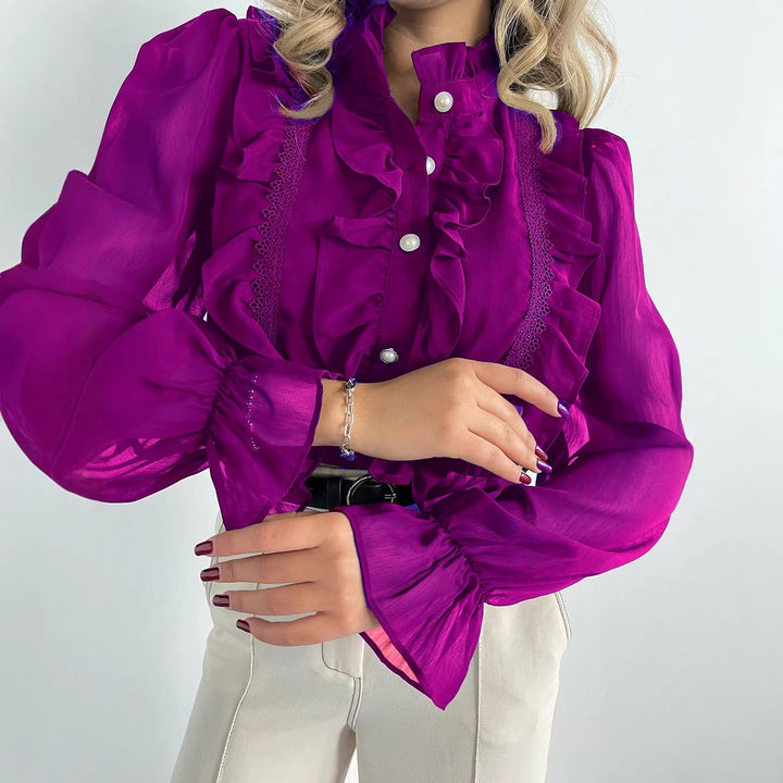 Damen Rüschenbluse aus Chiffon mit Stehkragen und Perlenknöpfen – Élovi