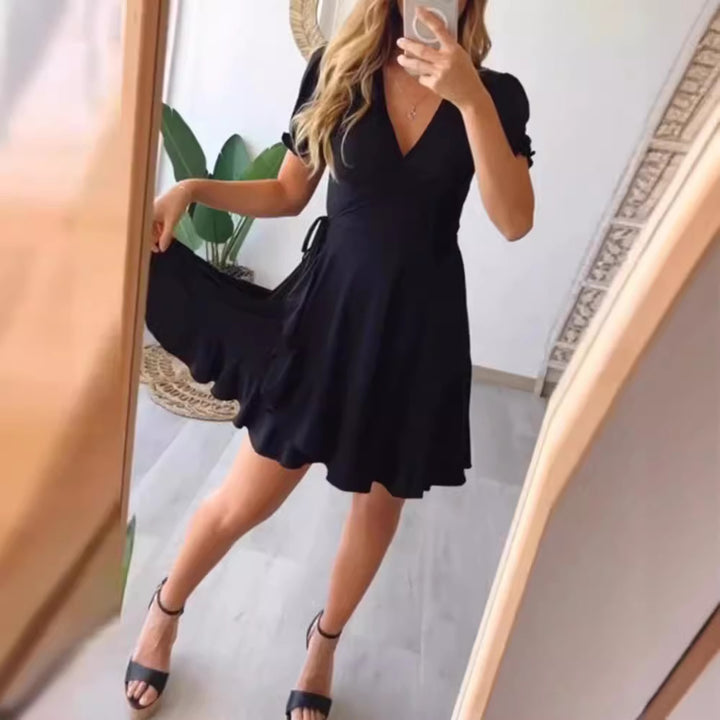 Damen nan leichtes Wickelkleid mit V-Ausschnitt, Kurzärmeln, Taillenband und Volantrock Echo Archiv
