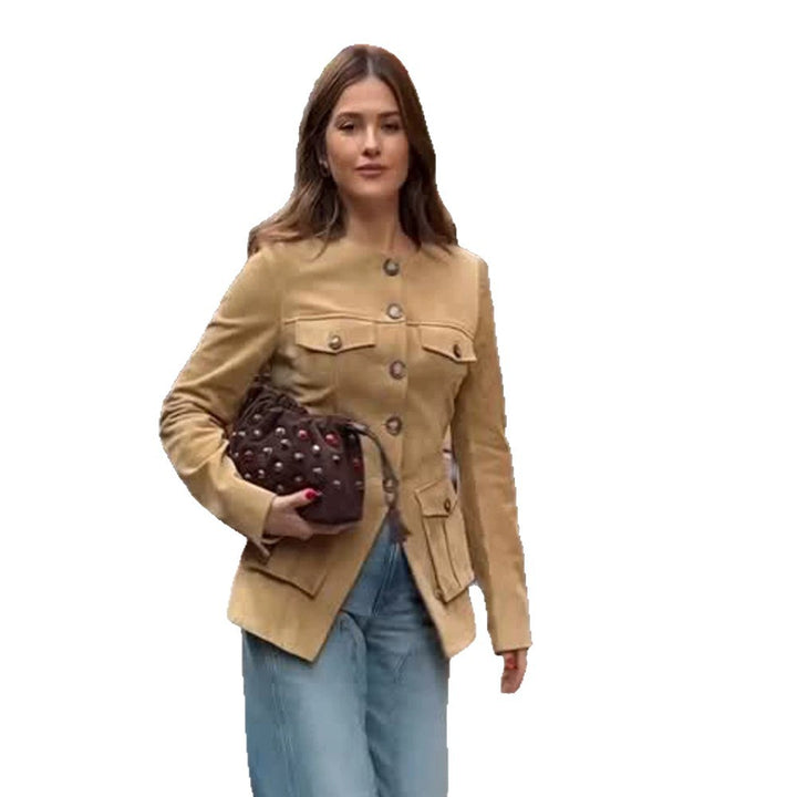 Damen Kurzjacke im Military-Utility-Stil mit aufgesetzten Pattentaschen und Rundhalsausschnitt Echoarchiv