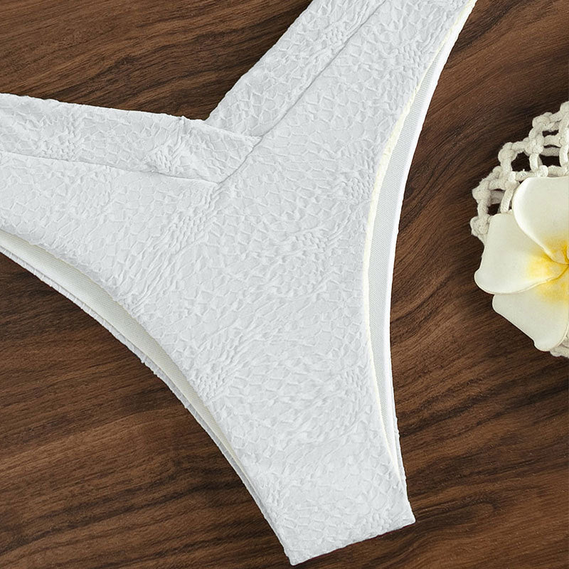 Damen Triangel-Bikini mit elegantem Knoten-Design und hohem Beinausschnitt Echo Archiv