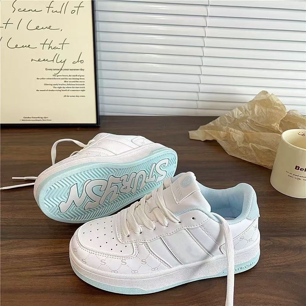 Damen Sportliche Sneakers mit dämpfendem Fußbett und luftiger Oberflächenstruktur Echo Archiv