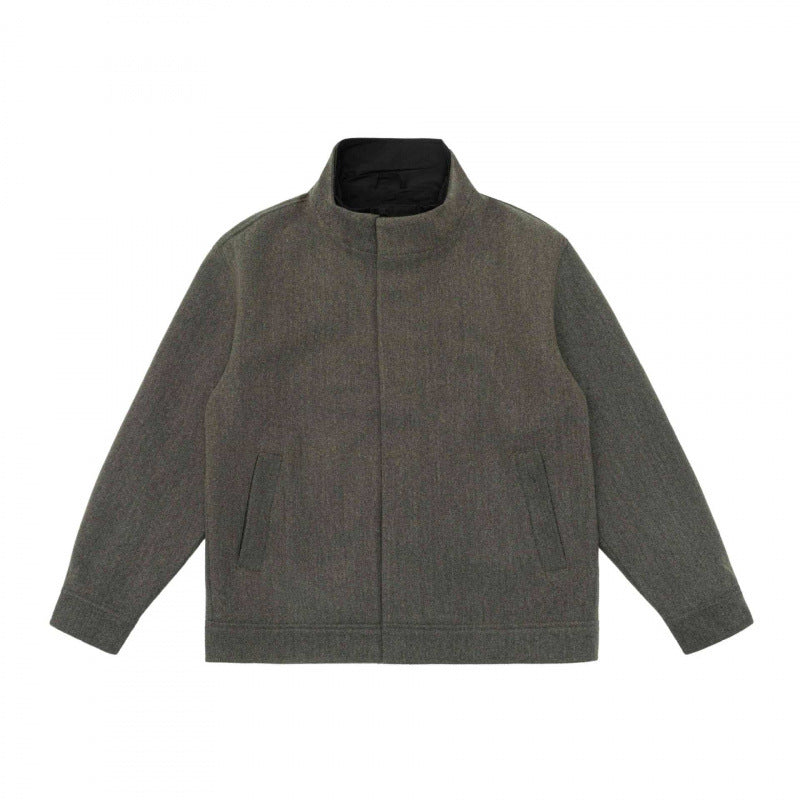 Herren Kurz geschnittene Wollmix‑Blousonjacke mit Stehkragen, verdeckter Knopfleiste und schlichter Silhouette Echo Archiv