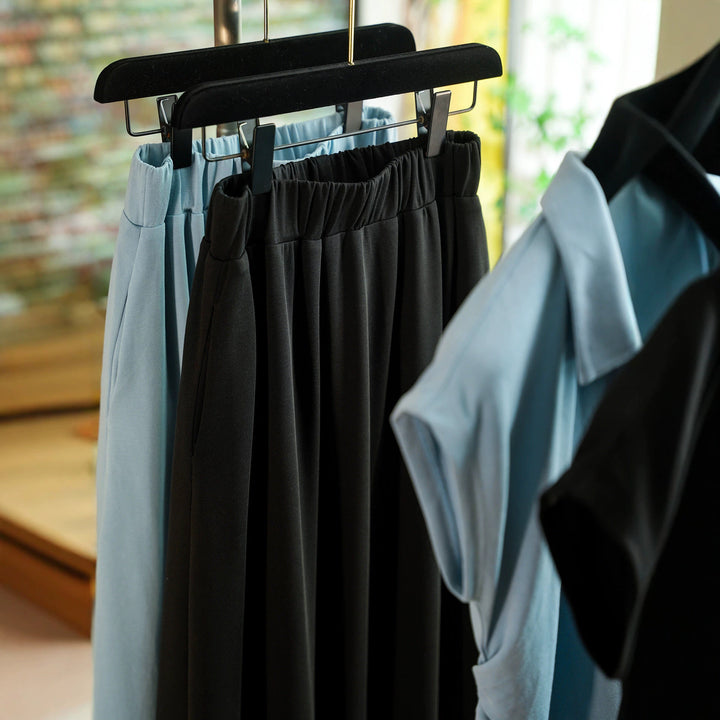 Damen Elegantes Set aus Poloshirt und Midikleid Echoarchiv