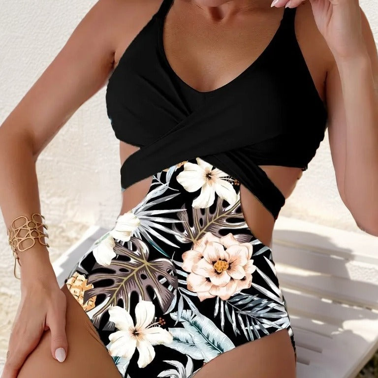 Damen Einteiler Badeanzug mit floralem Design und innovativen Cut-Out-Details Echo Archiv