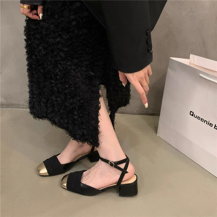 Damen nan elegante Sandalette mit niedrigem Blockabsatz, metallischer Kappenspitze und verstellbarem Knöchelriemen Echo Archiv