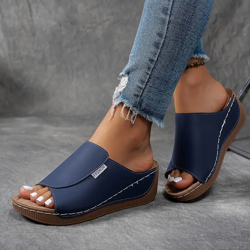 Damen nan anatomisch geformte Schlupf-Sandale mit ergonomischer Keilsohle und genähter Randnaht Echo Archiv