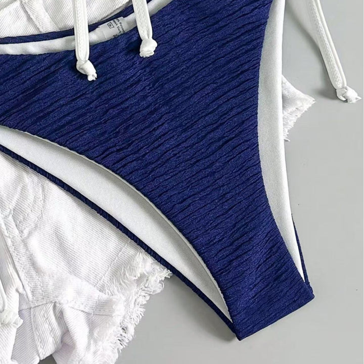Damen Bandeau-Bikini mit verspielten Raffungselementen Echo Archiv
