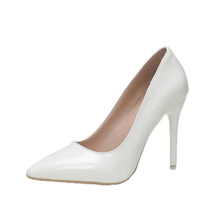 Damen Braut-Lackleder Pumps mit spitzer Zehenform und schlankem Stilettoabsatz – Lioré