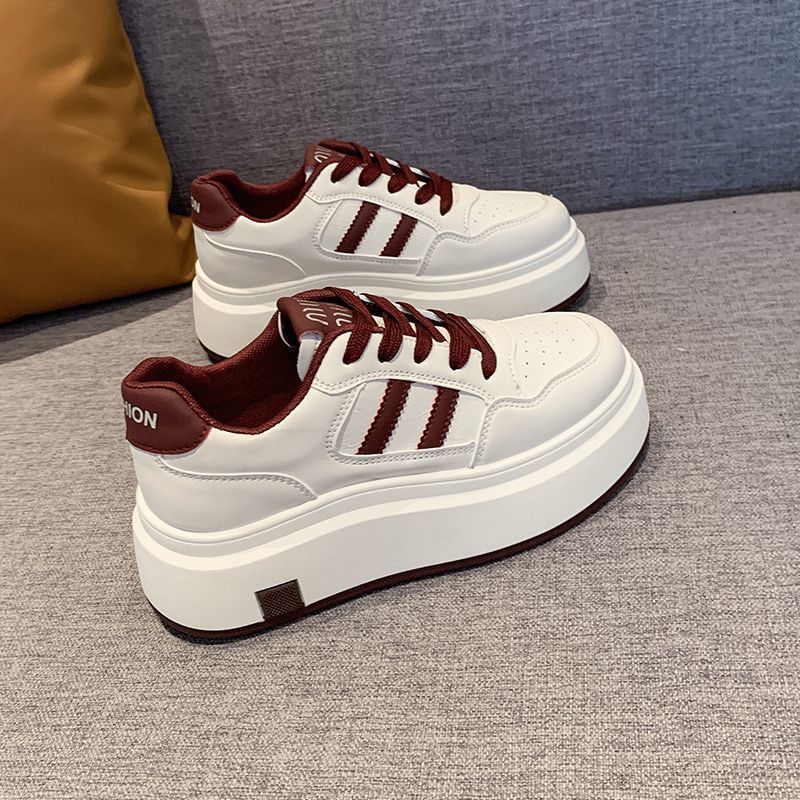 Damen Plattform Sneakers mit verstärkter Dämpfung und sportlichem Design Echo Archiv