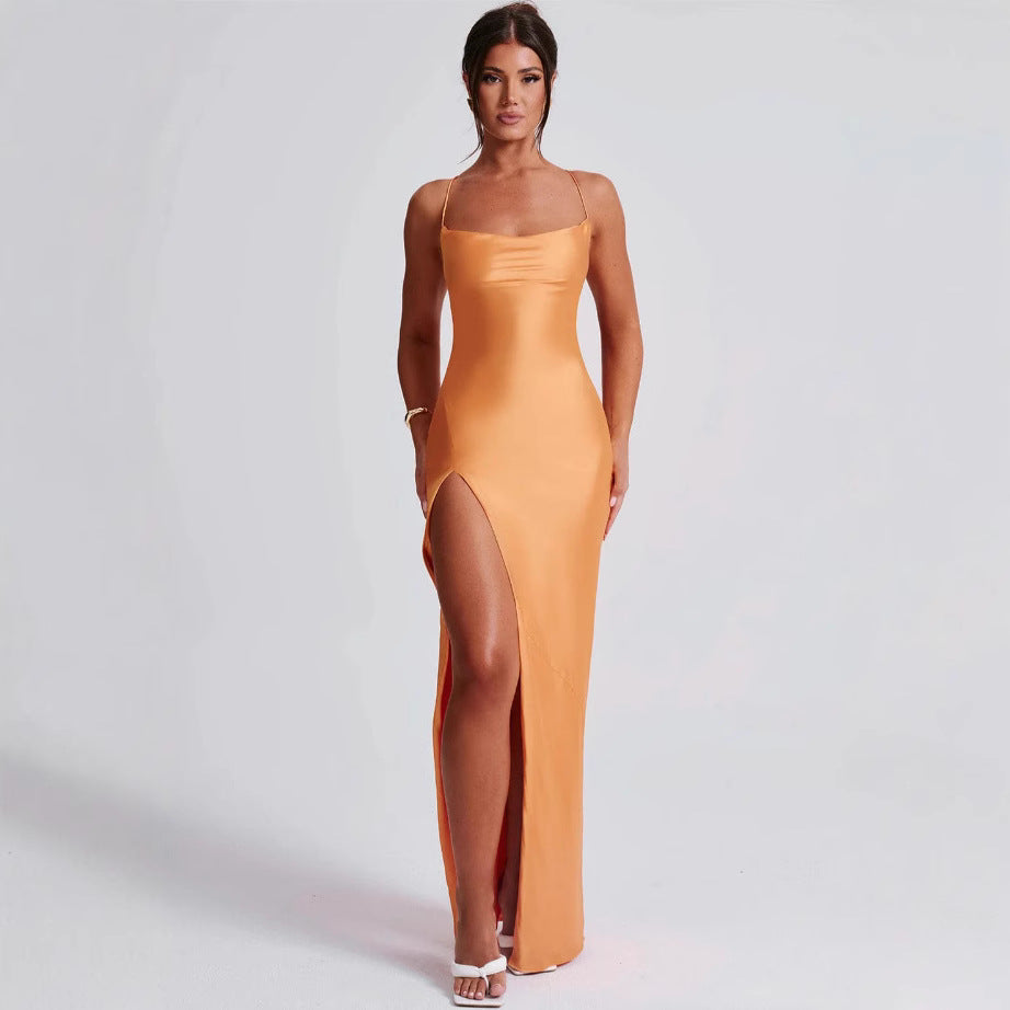 Damen Elegantes Maxikleid mit schmalen Spaghettiträgern und seitlichem Schlitz Echoarchiv