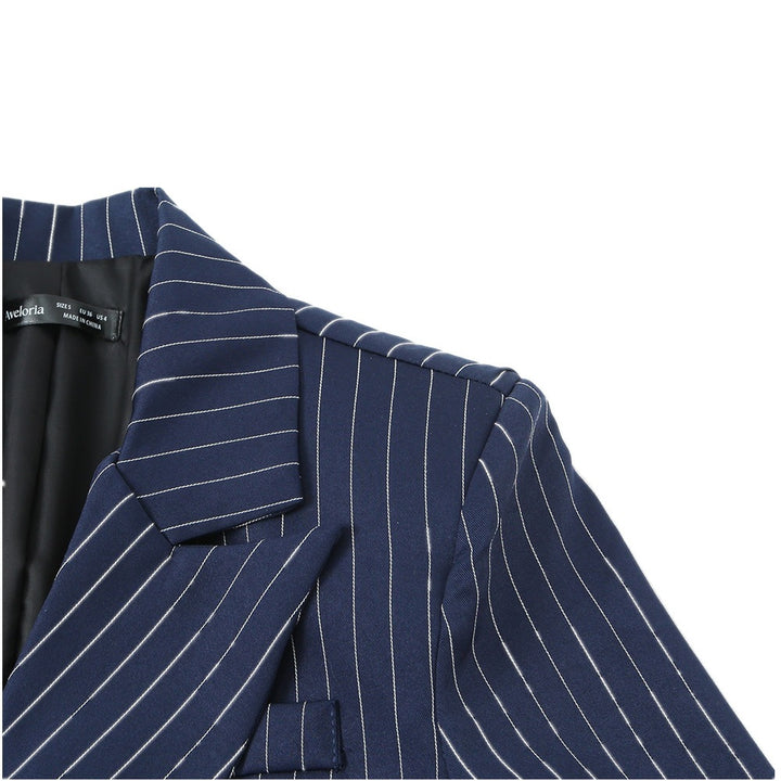 Damen Taillierter Nadelstreifen-Blazer mit asymmetrischem Revers und Pattentaschen Echo Archiv