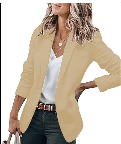Damen komfortable Blazerjacke mit strukturiertem Design und eleganten Akzenten Echoarchiv