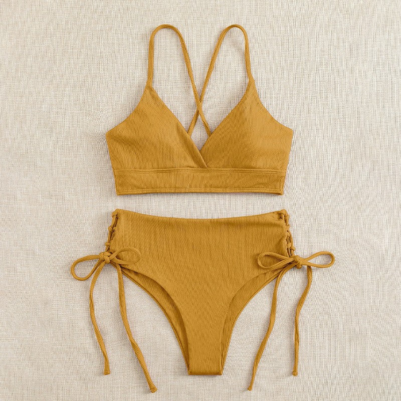 Damen Bikini-Set mit verstellbaren Trägern und raffinierten Schnürdetails Echo Archiv