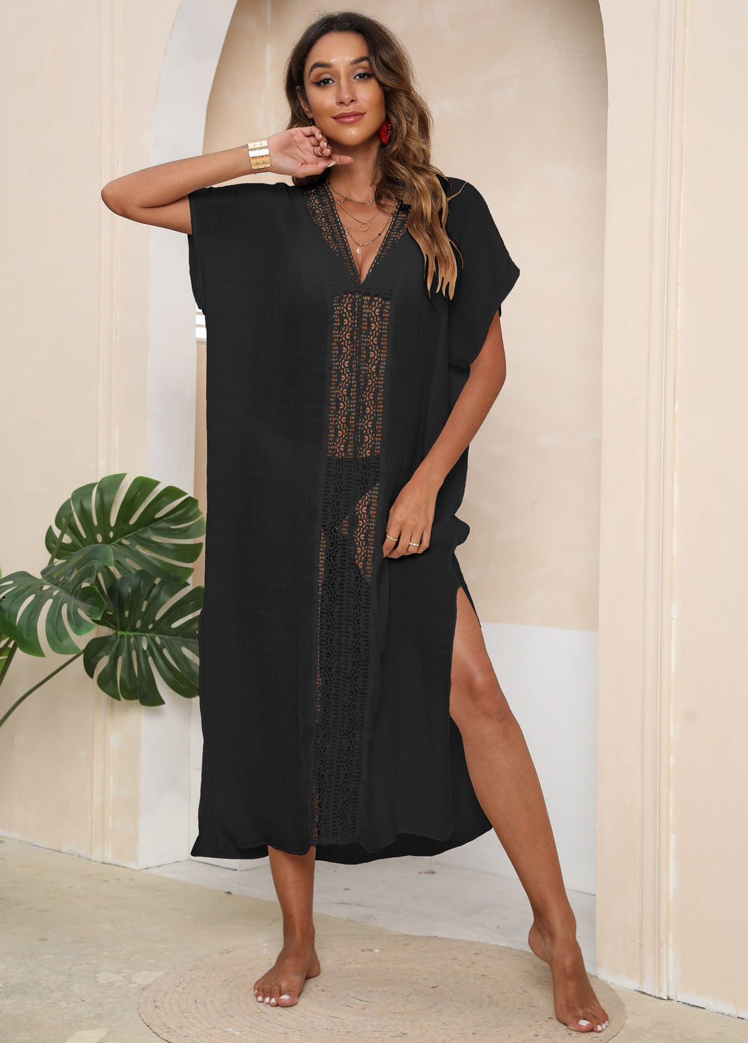 Damen eleganter Strandüberwurf mit Häkelakzenten Echo Archiv