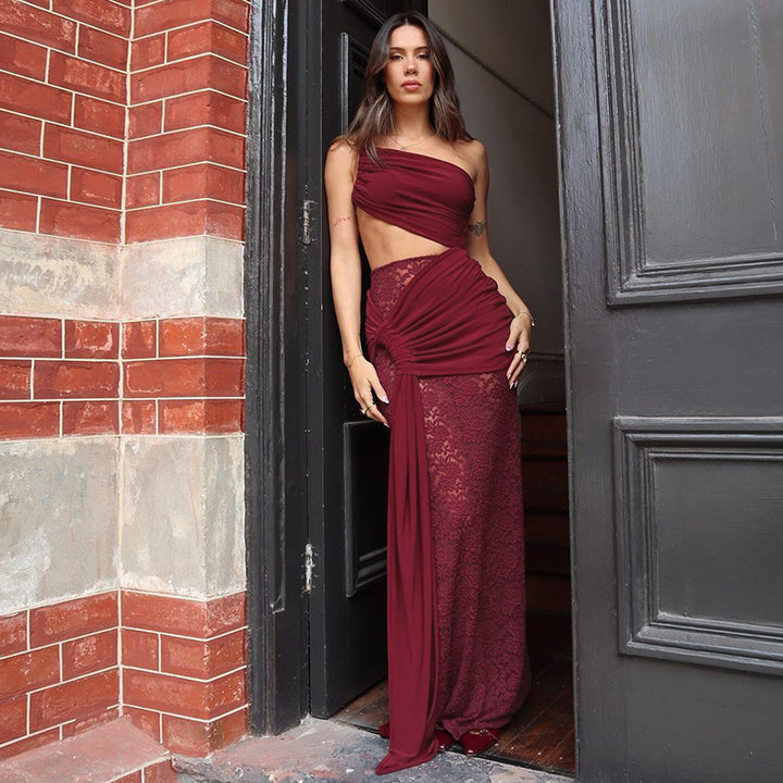 Damen Abendkleid mit asymmetrischem Schnitt und transparenter Spitzenapplikation Echo Archiv