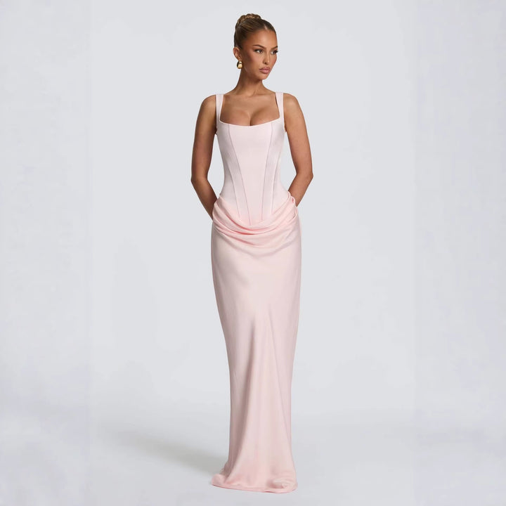 Damen Elegantes Maxikleid mit figurformendem Schnitt und zarten Drapierungen Echo Archiv