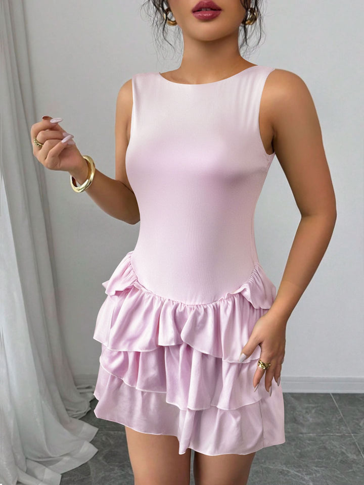 Damen Sommerliches Rüschenkleid mit figurbetontem Oberteil und schwingendem Saum Echo Archiv