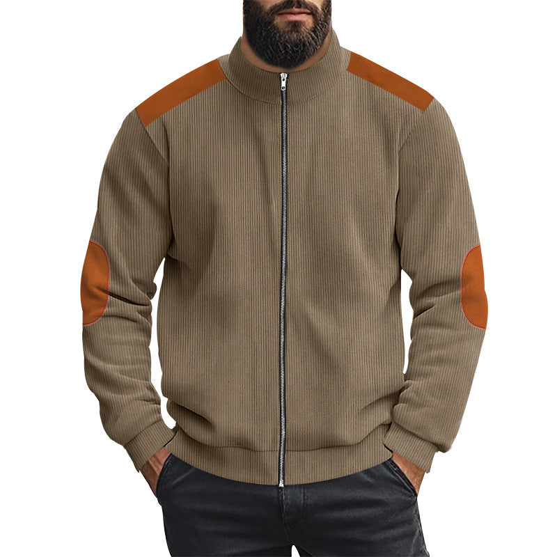Herren sportliche Strickjacke mit kontrastierenden Lederapplikationen Echoarchiv