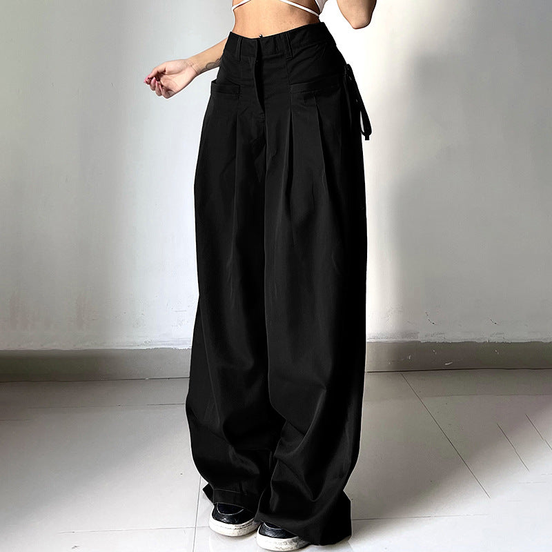 Damen nan hochtaillierte weite Bundfaltenhose mit Cargo‑Details, Gürtelschlaufen und geradem Beinschnitt Echo Archiv