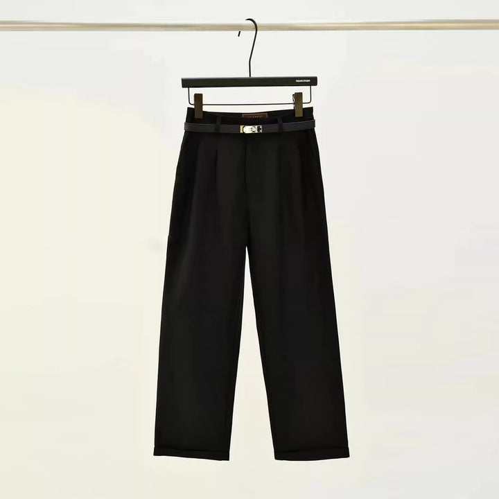 Damen weite Stoffhose mit eleganten Falten Echoarchiv