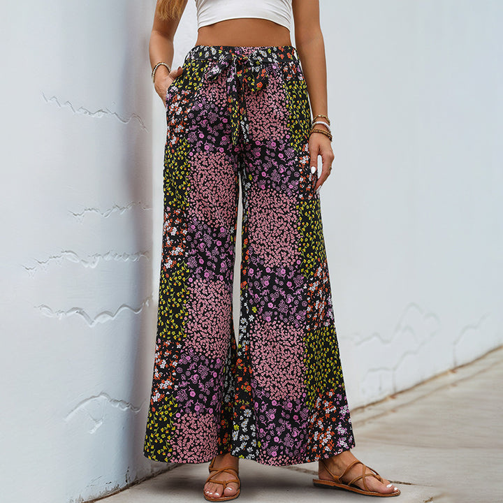 Damen Weite High-Waist Palazzo-Hose mit floralem Patchworkprint, Tunnelzug und Seitentaschen Echoarchiv