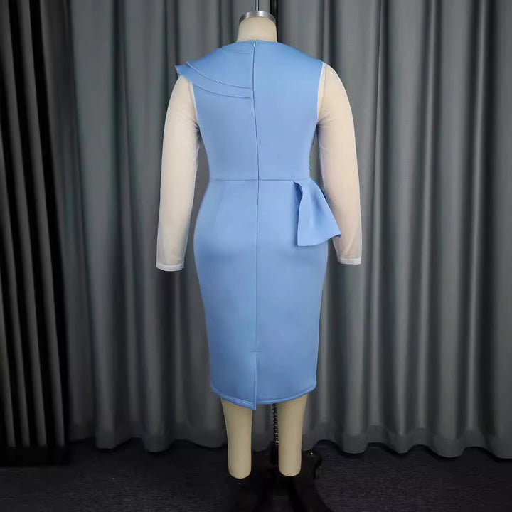 Damen figurbetontes Kleid mit Rüschendetails und Perlenakzenten Echo Archiv